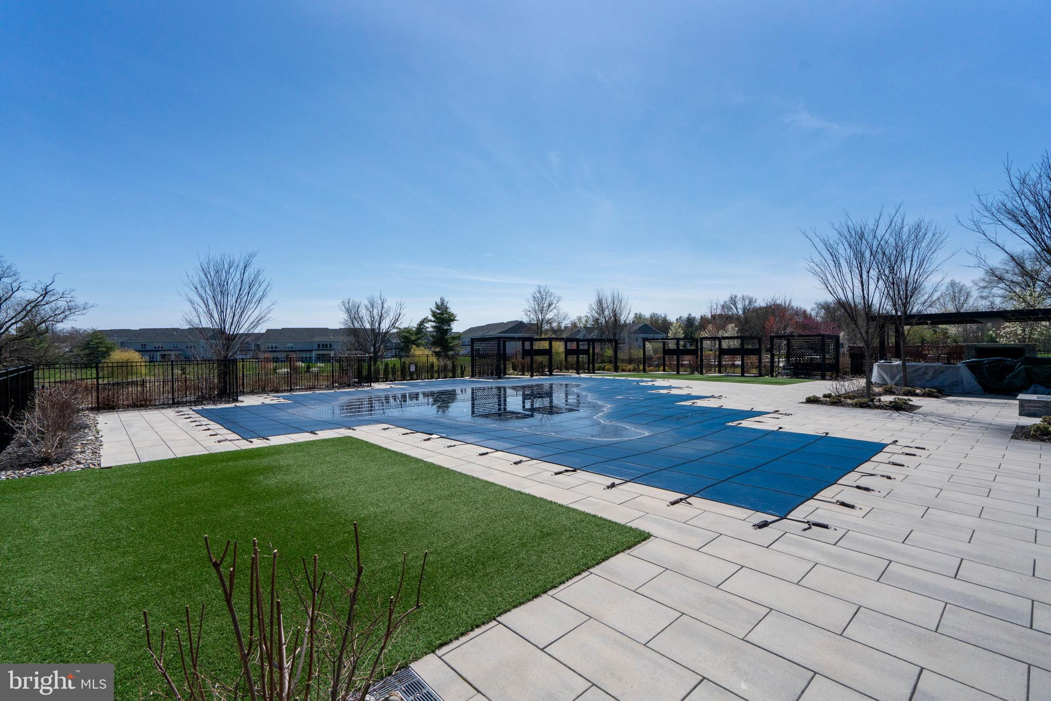 REGENCY AT WATERSIDE - Residential