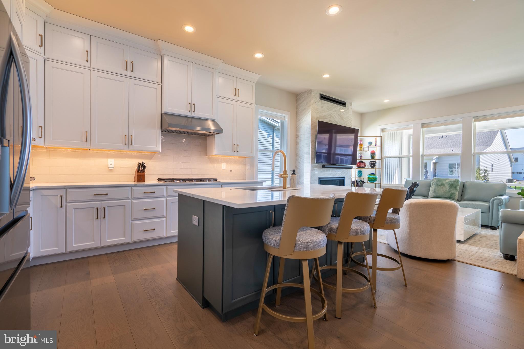 REGENCY AT WATERSIDE - Residential