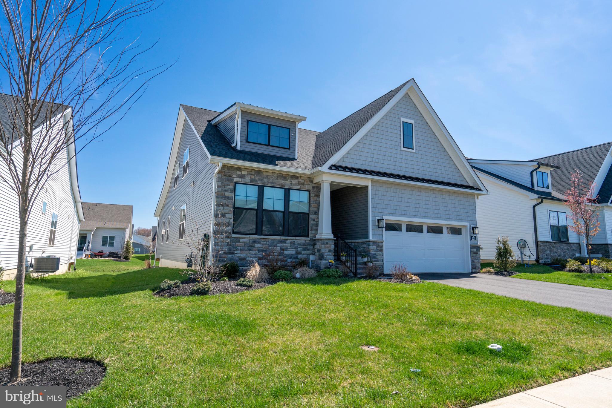 REGENCY AT WATERSIDE - Residential