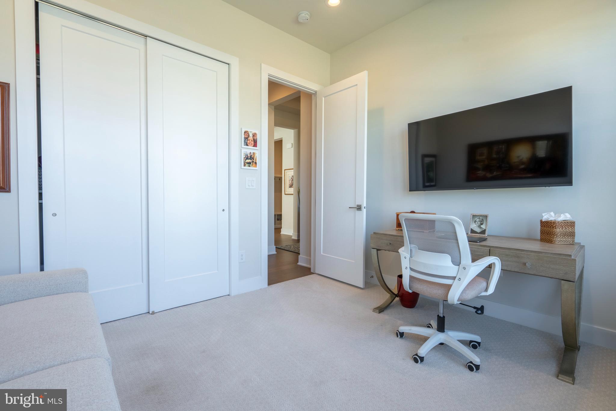 REGENCY AT WATERSIDE - Residential