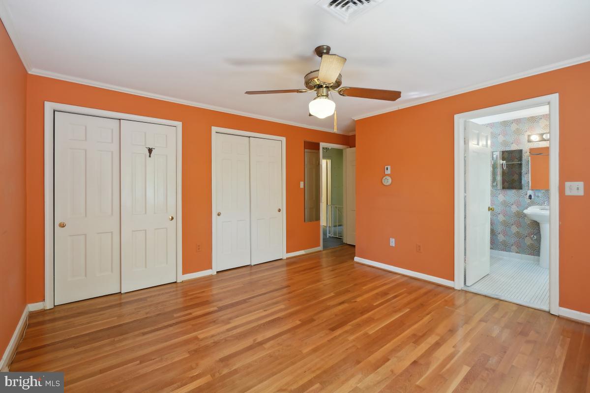 RESTON - Residential