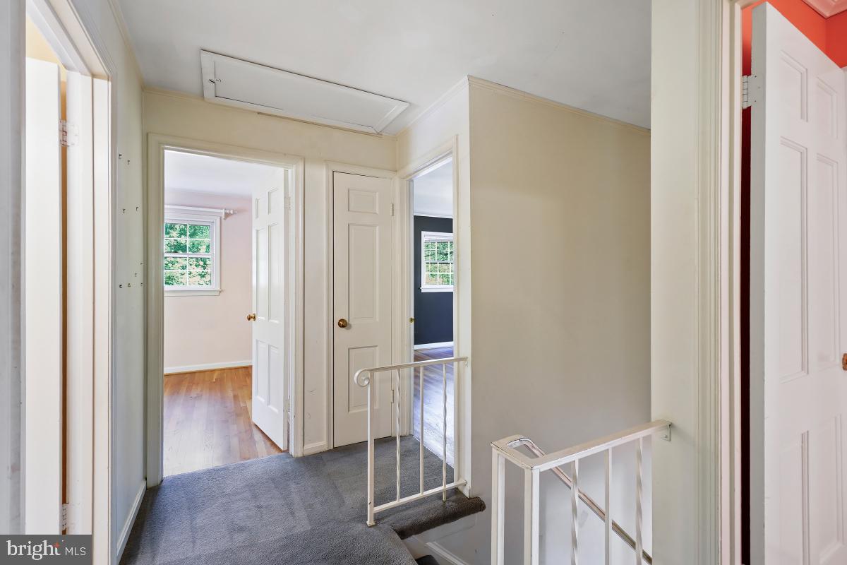 RESTON - Residential