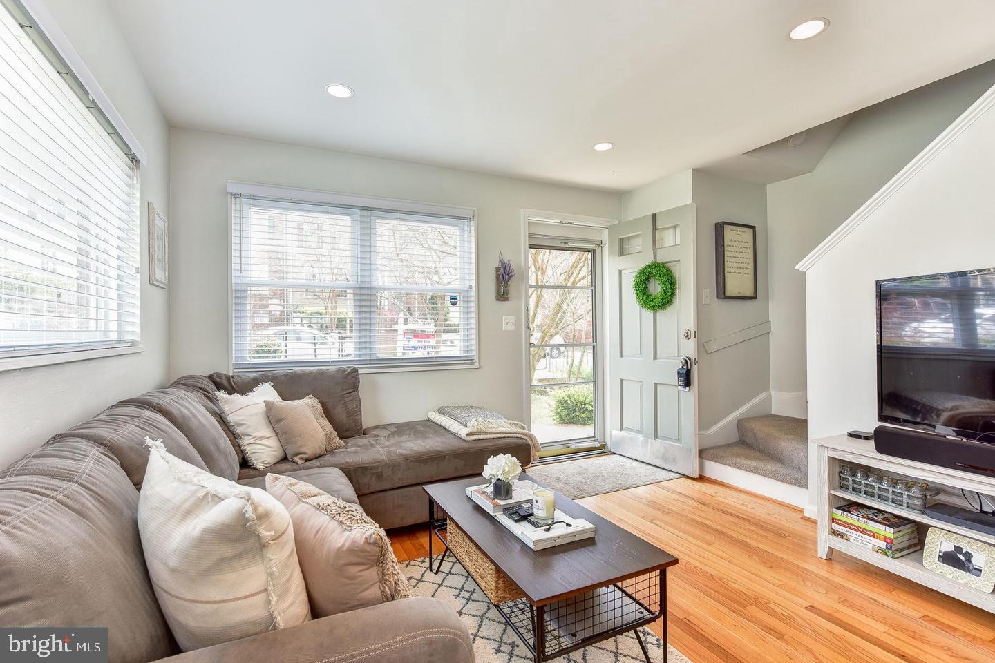 CAVALIER HOMES - Residential Lease