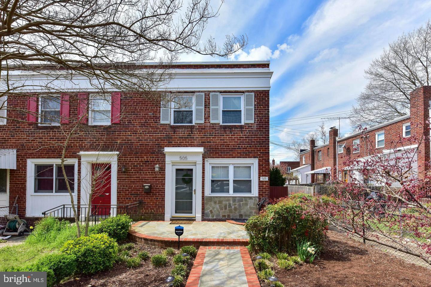 CAVALIER HOMES - Residential Lease