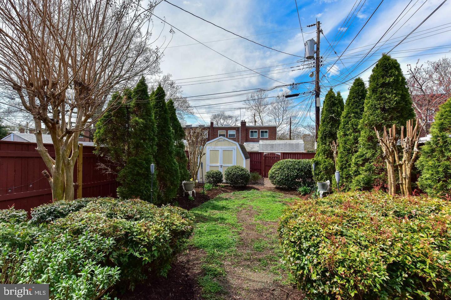 CAVALIER HOMES - Residential Lease