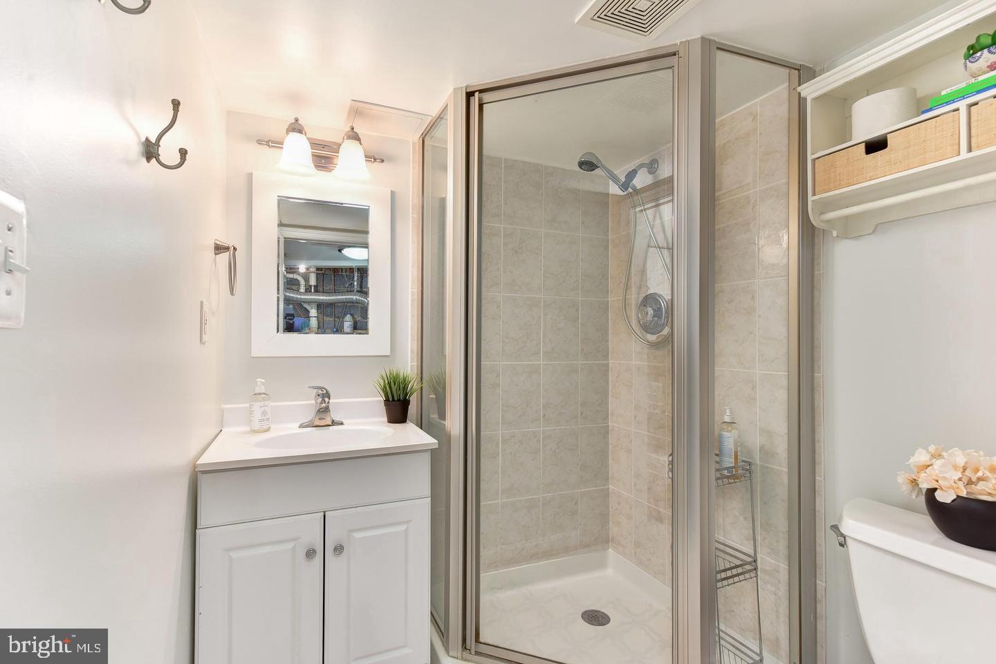 CAVALIER HOMES - Residential Lease