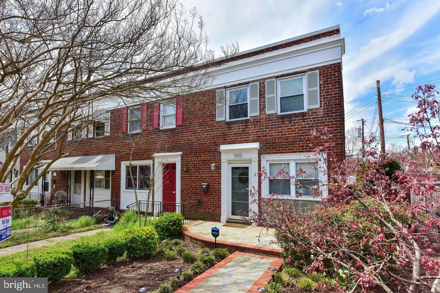 CAVALIER HOMES - Residential Lease