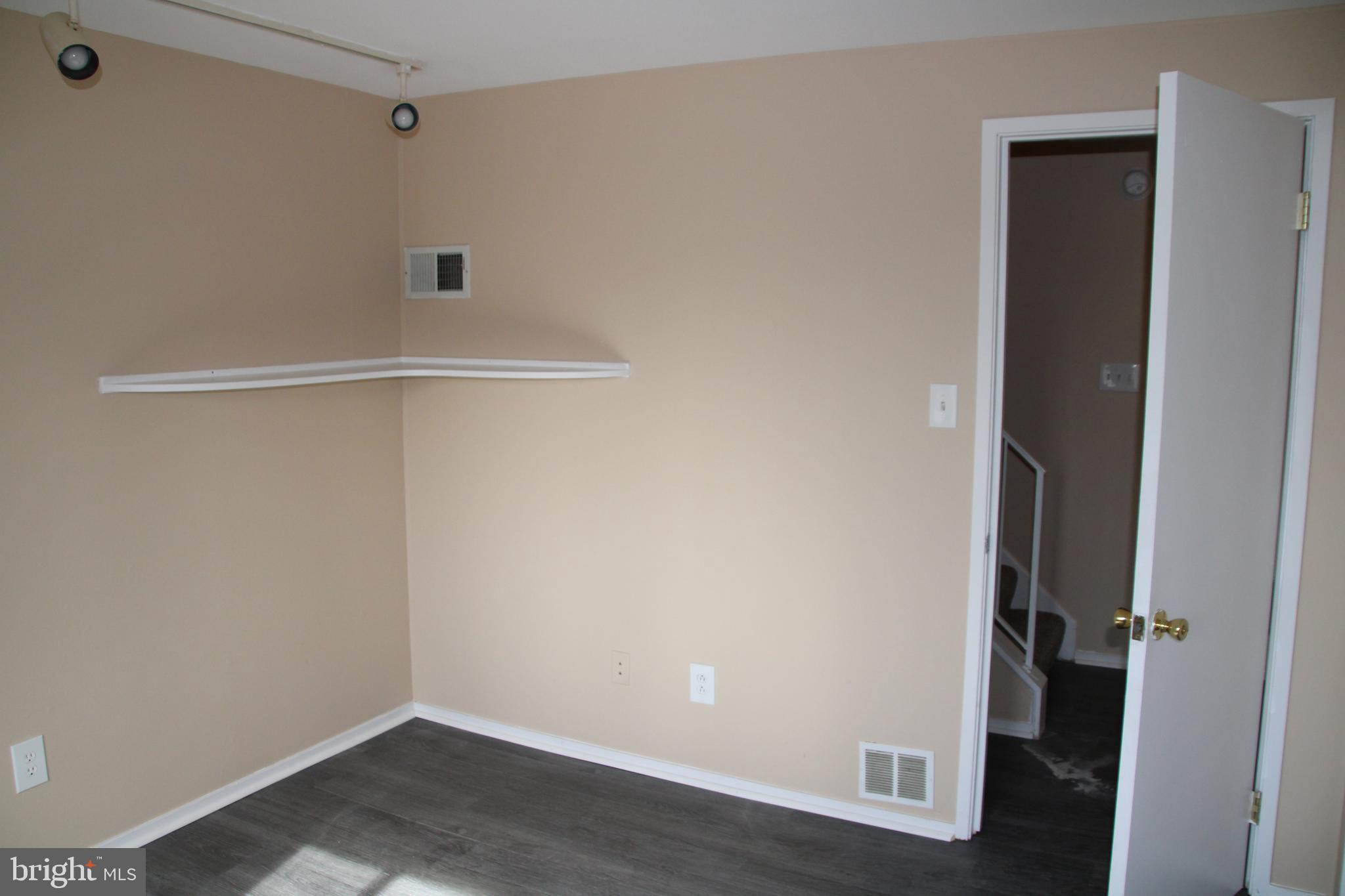 WATKINS MILL - Residential Lease