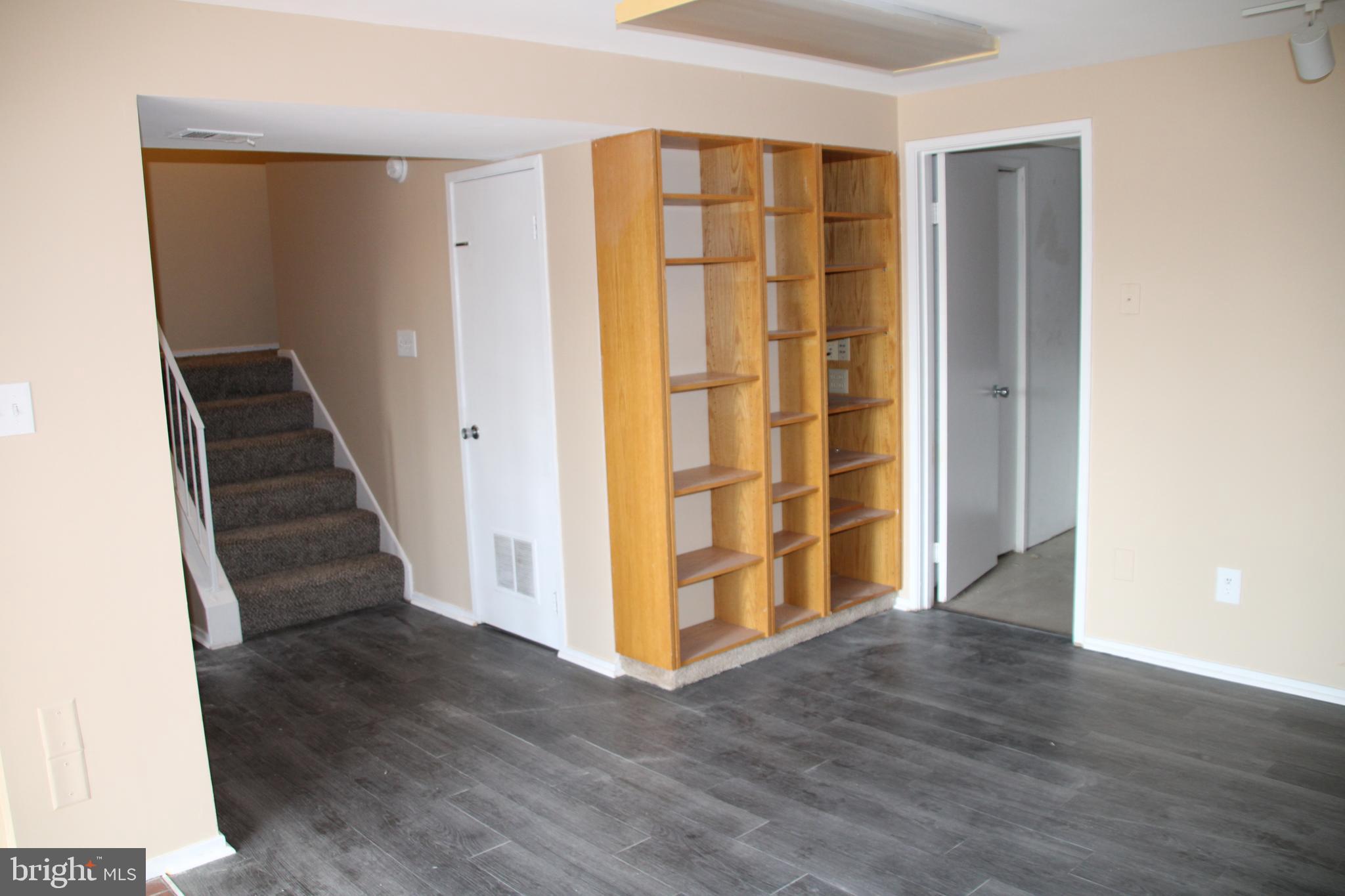 WATKINS MILL - Residential Lease