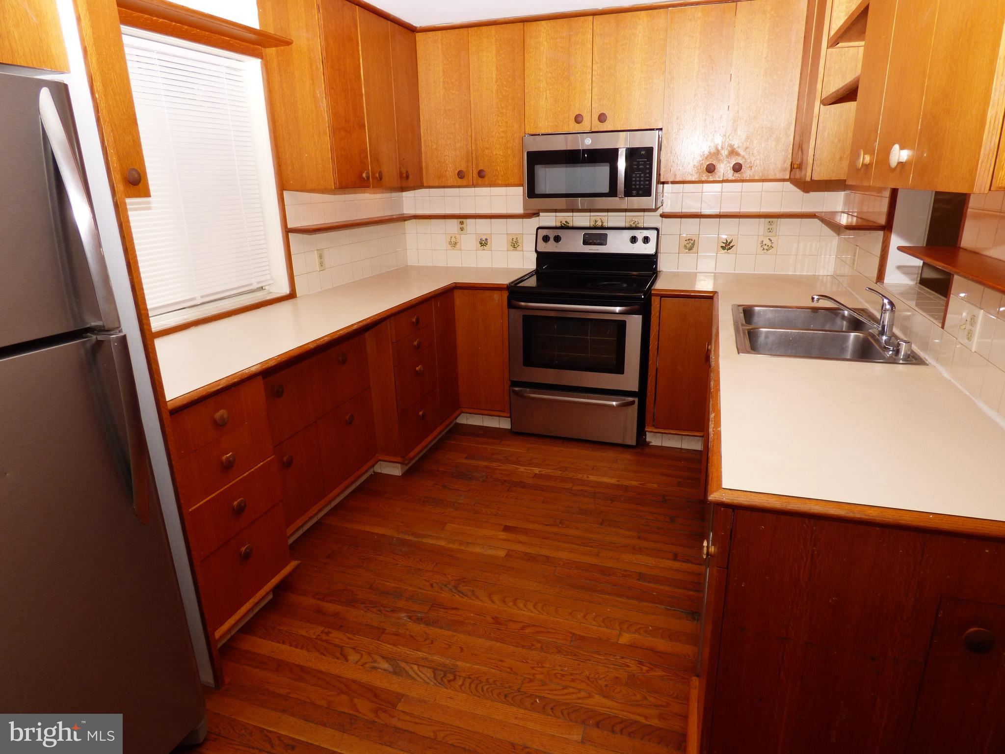 WATKINS MILL - Residential Lease