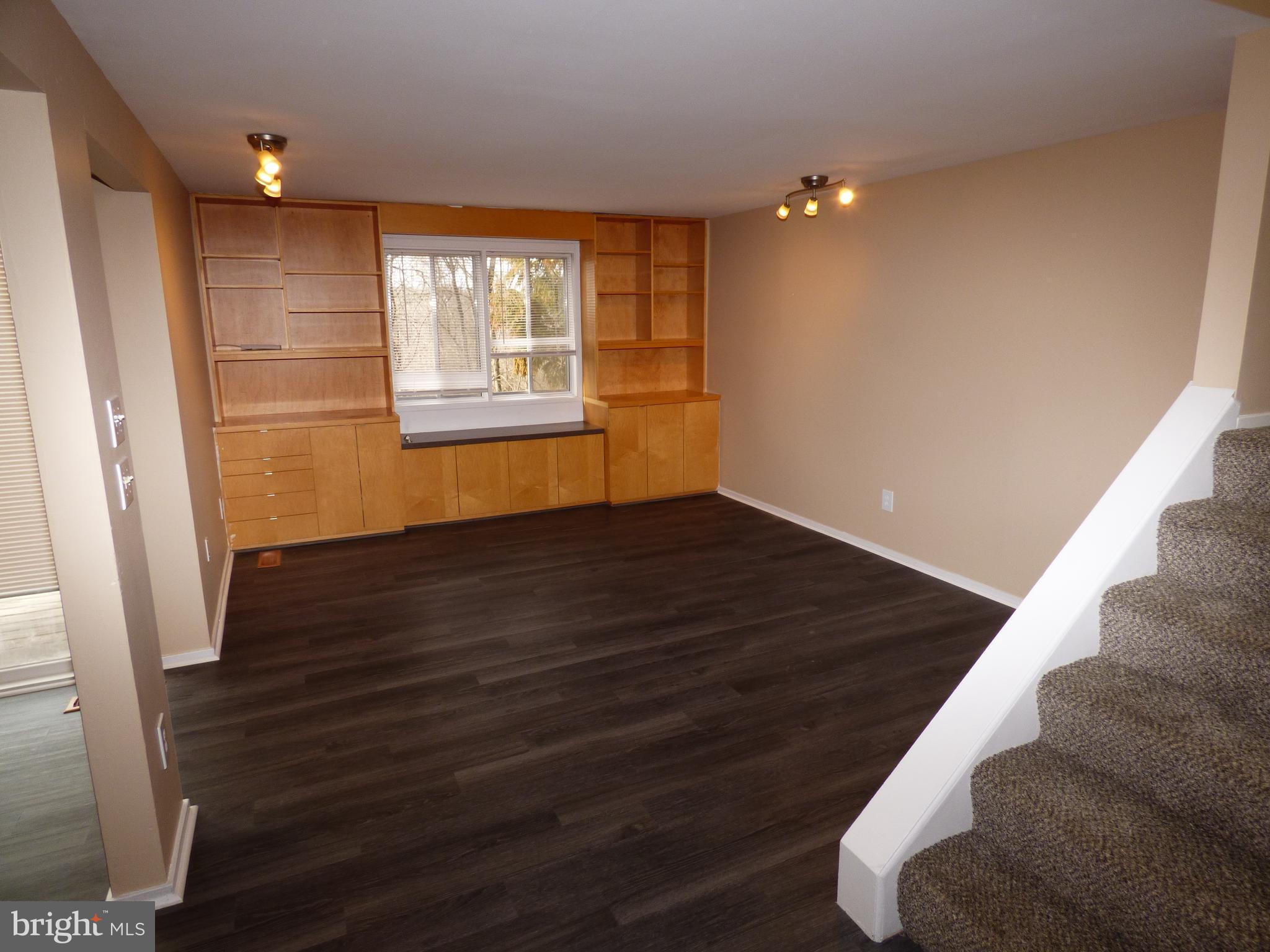 WATKINS MILL - Residential Lease