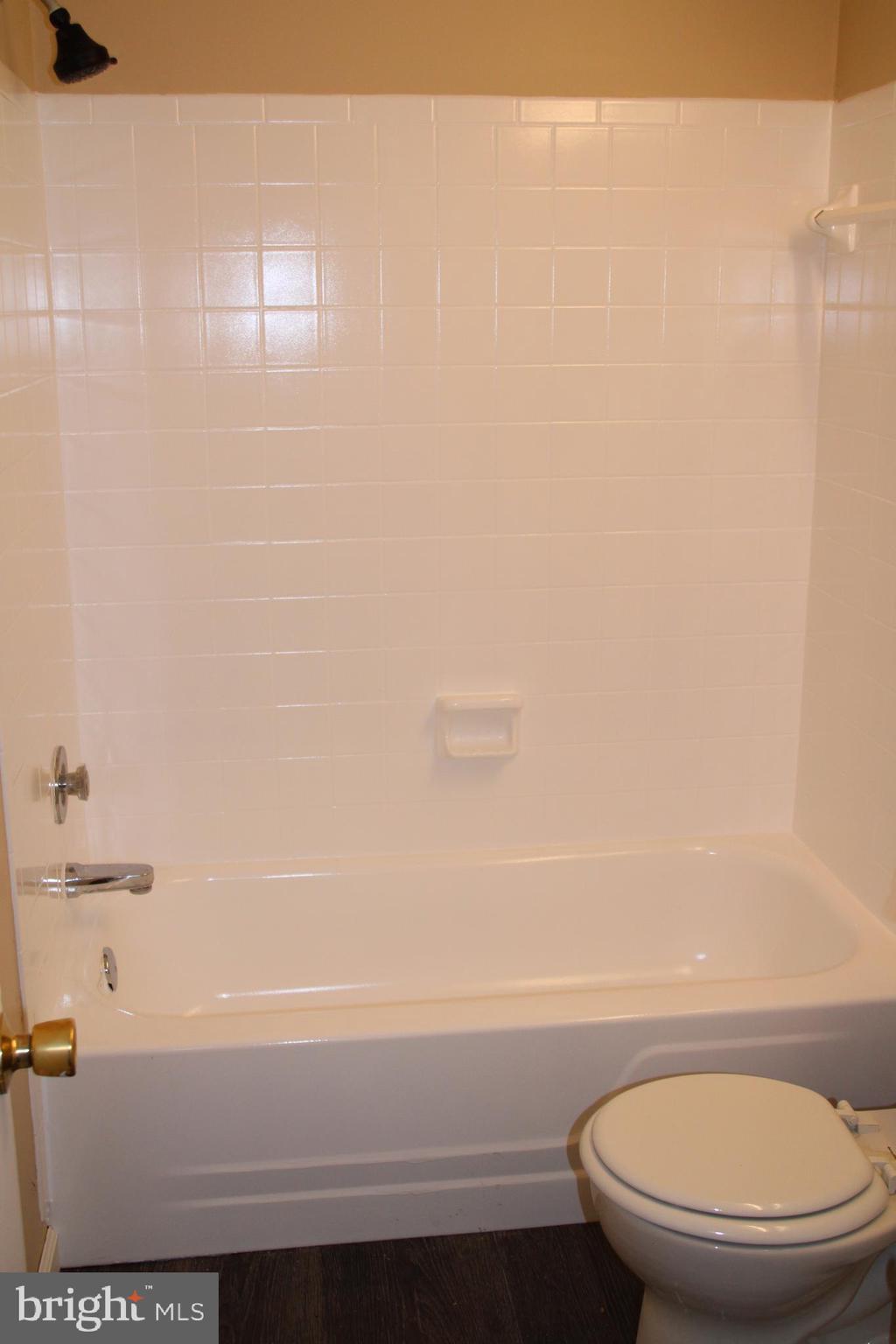 WATKINS MILL - Residential Lease