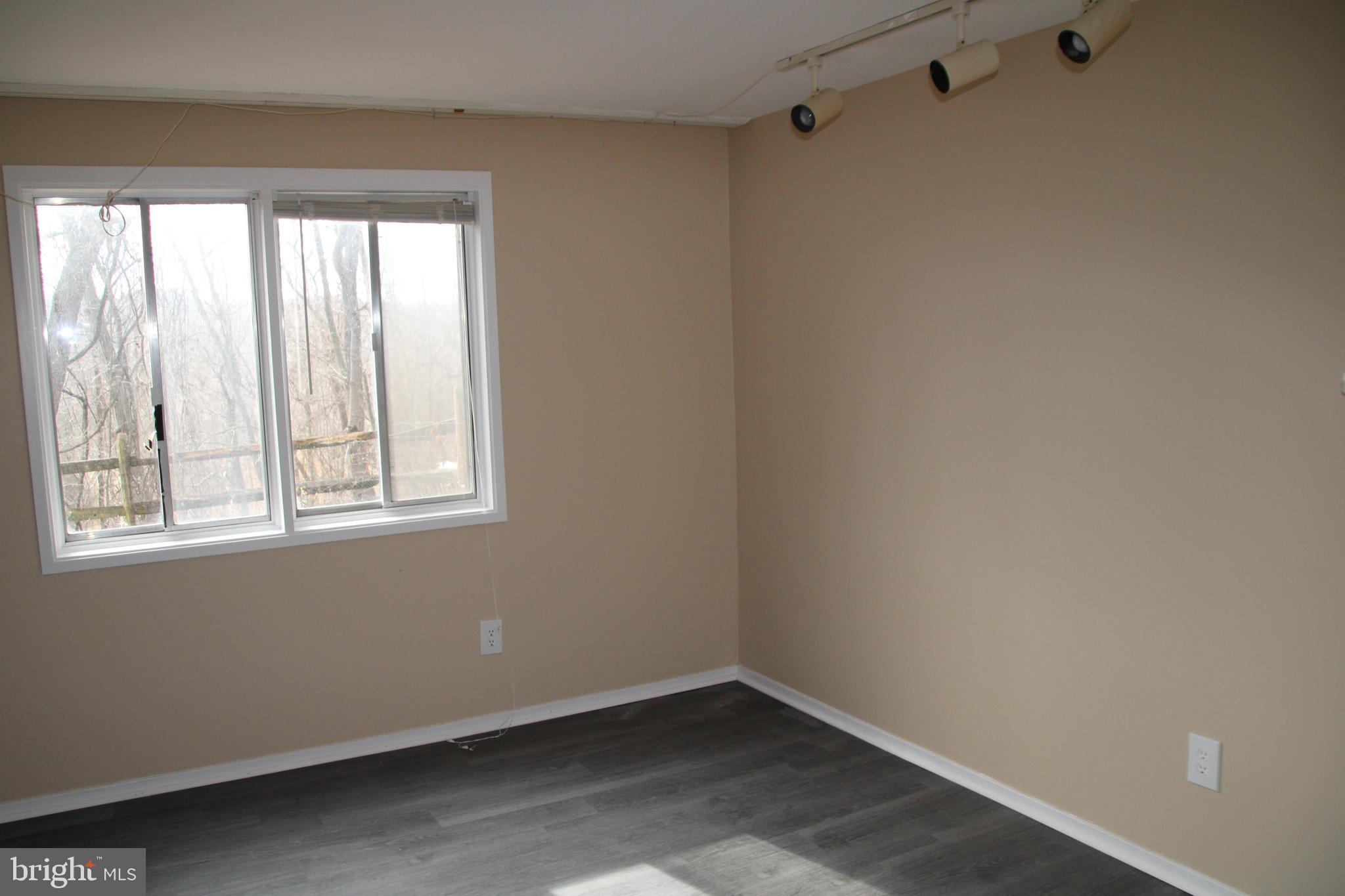 WATKINS MILL - Residential Lease