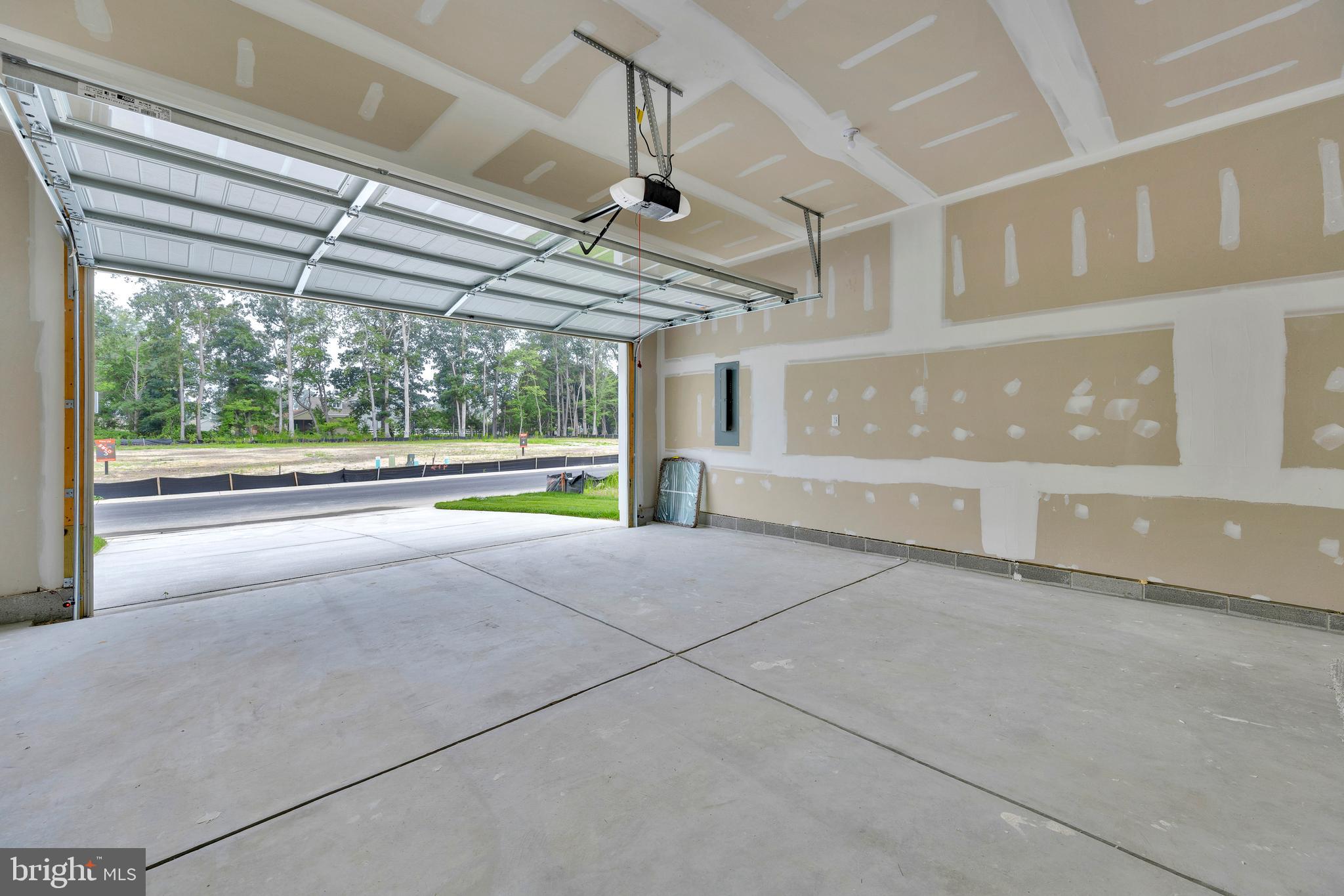 THE KNOLL AT IRONS LANE - Residential