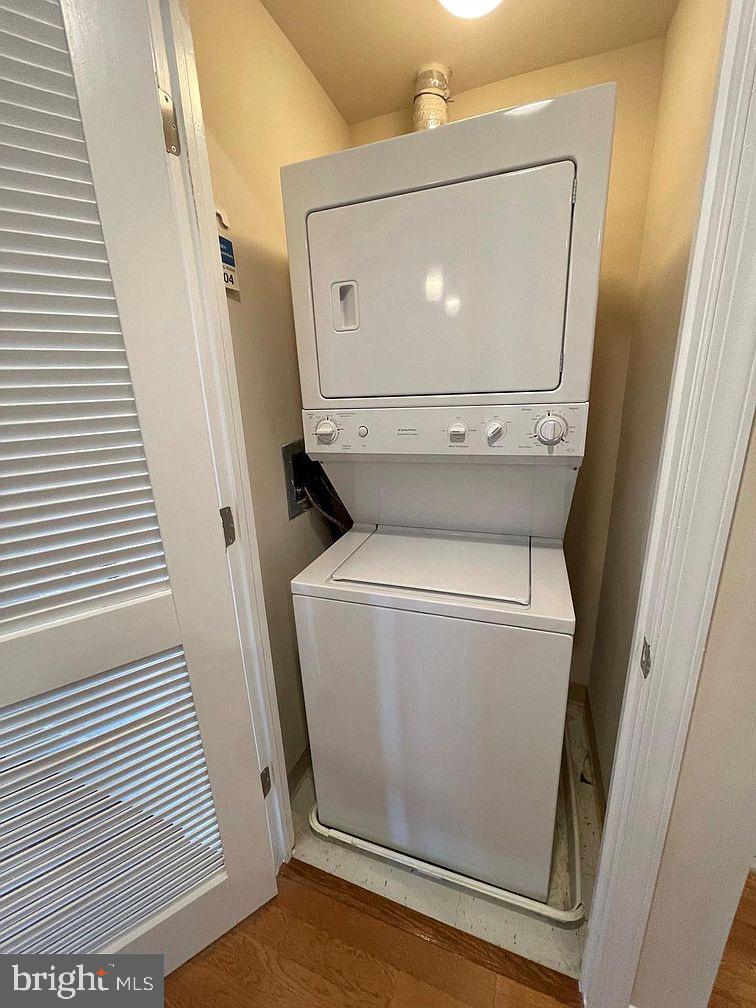 MIDTOWN BETHESDA NORTH - Residential