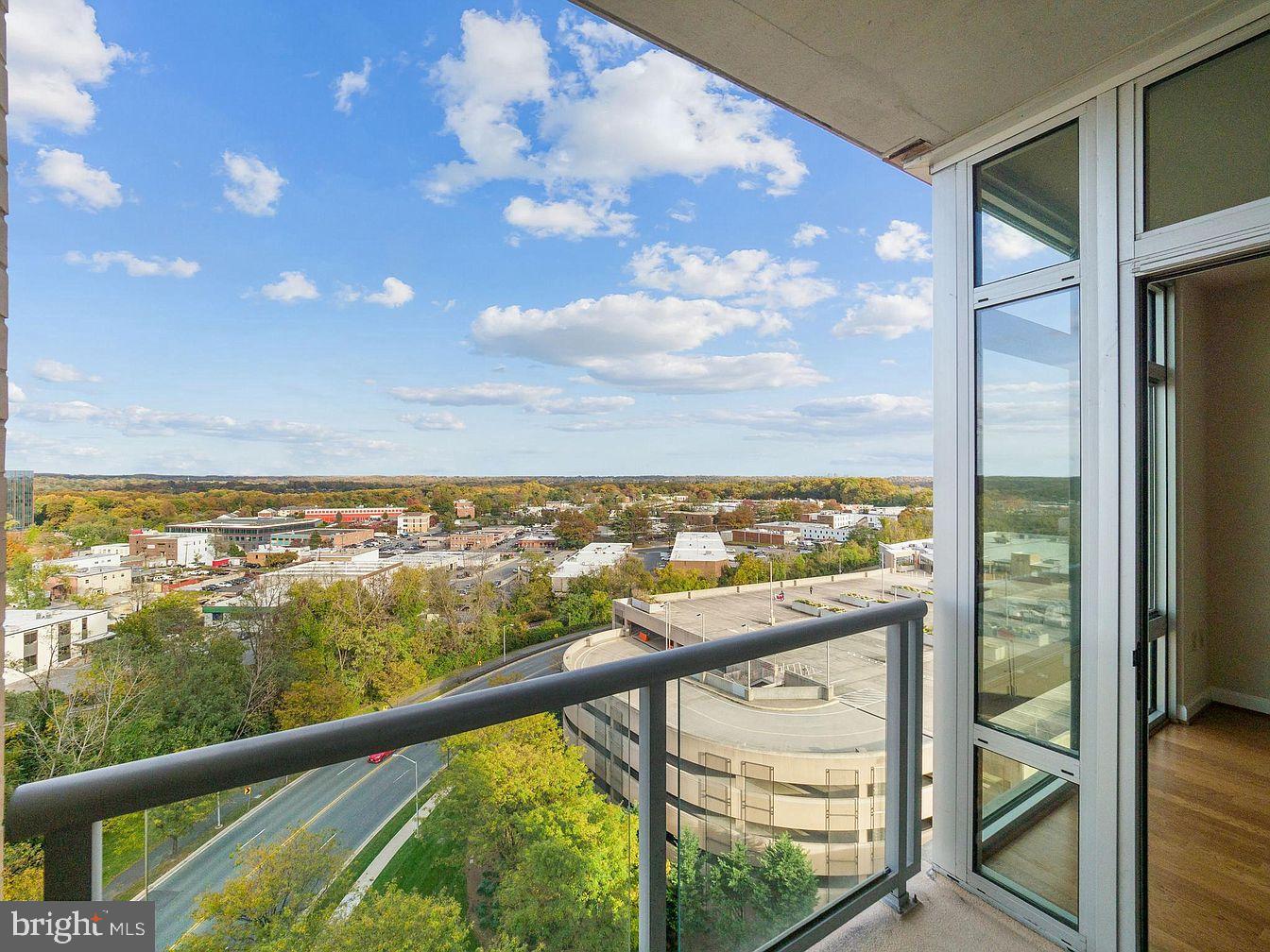 MIDTOWN BETHESDA NORTH - Residential