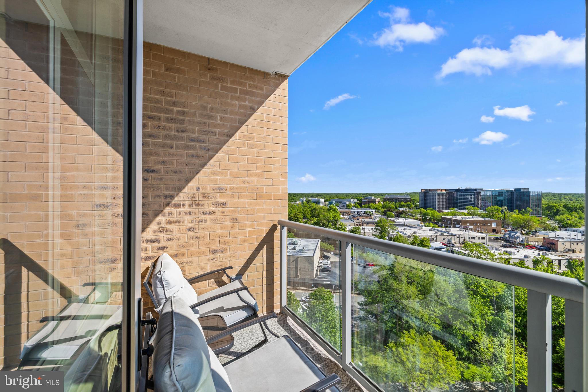 MIDTOWN BETHESDA NORTH - Residential