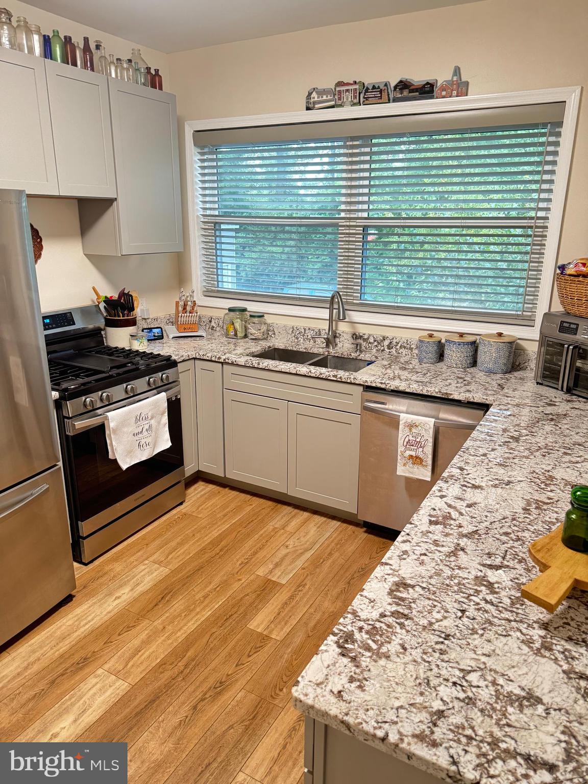 SKYLAND ESTATES - Residential