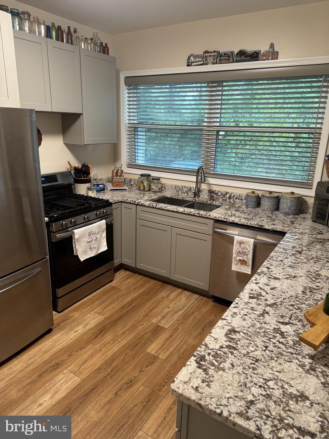 SKYLAND ESTATES - Residential