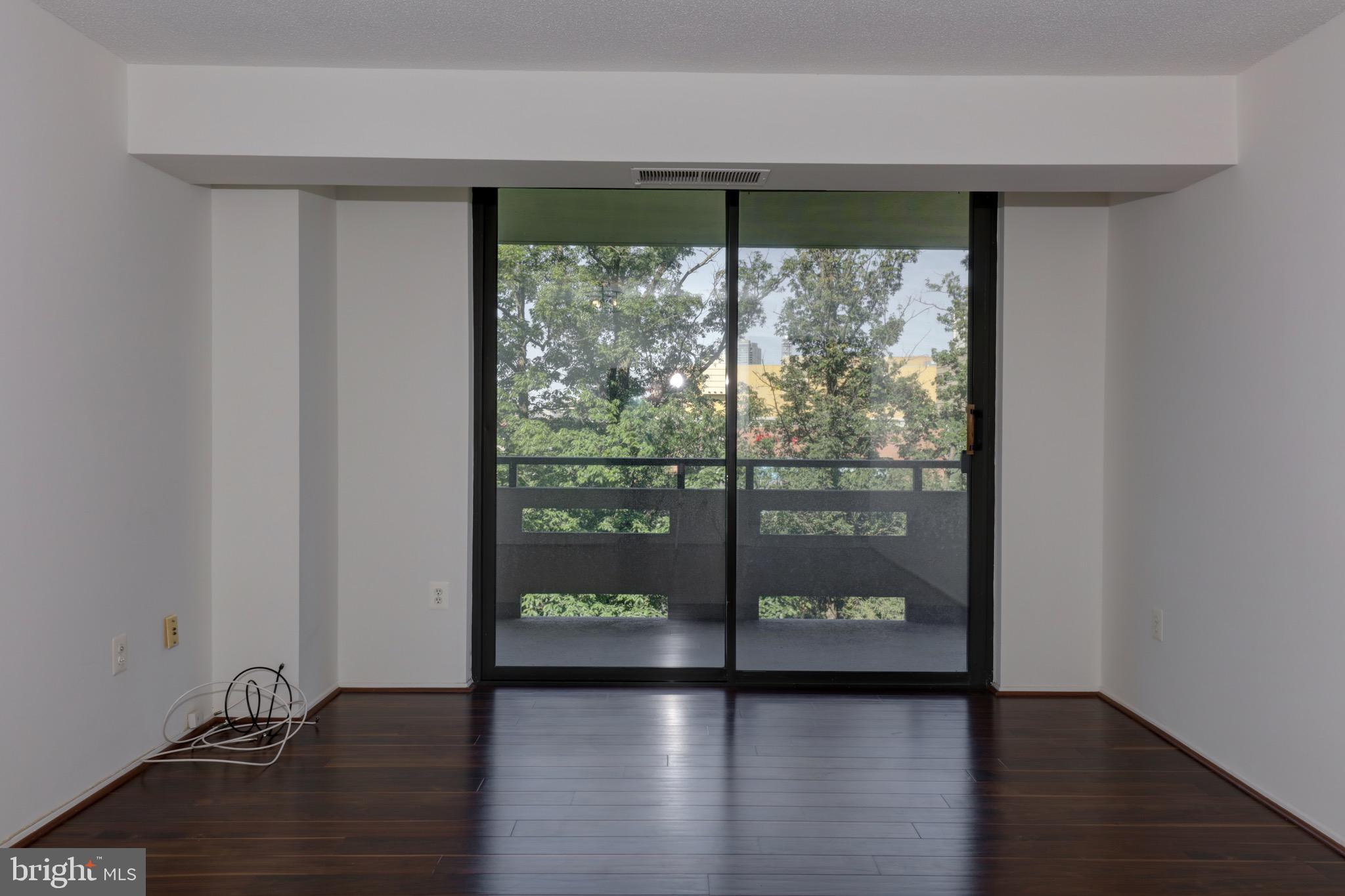 ENCORE OF MCLEAN - Residential Lease