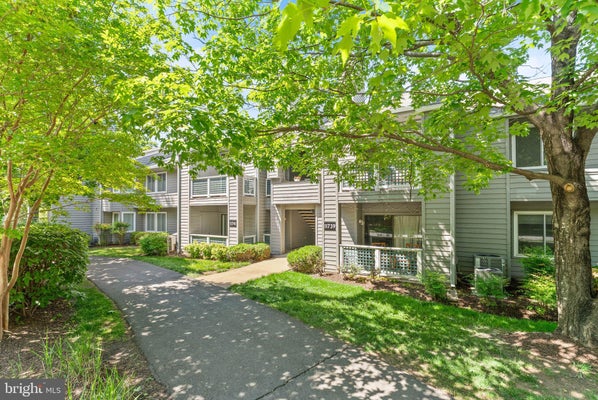 11741 SUMMERCHASE CIR APT A, RESTON, VA 20194 - Image ab9dfe65edea7d744e75a0eaec90fb2c/1313159836