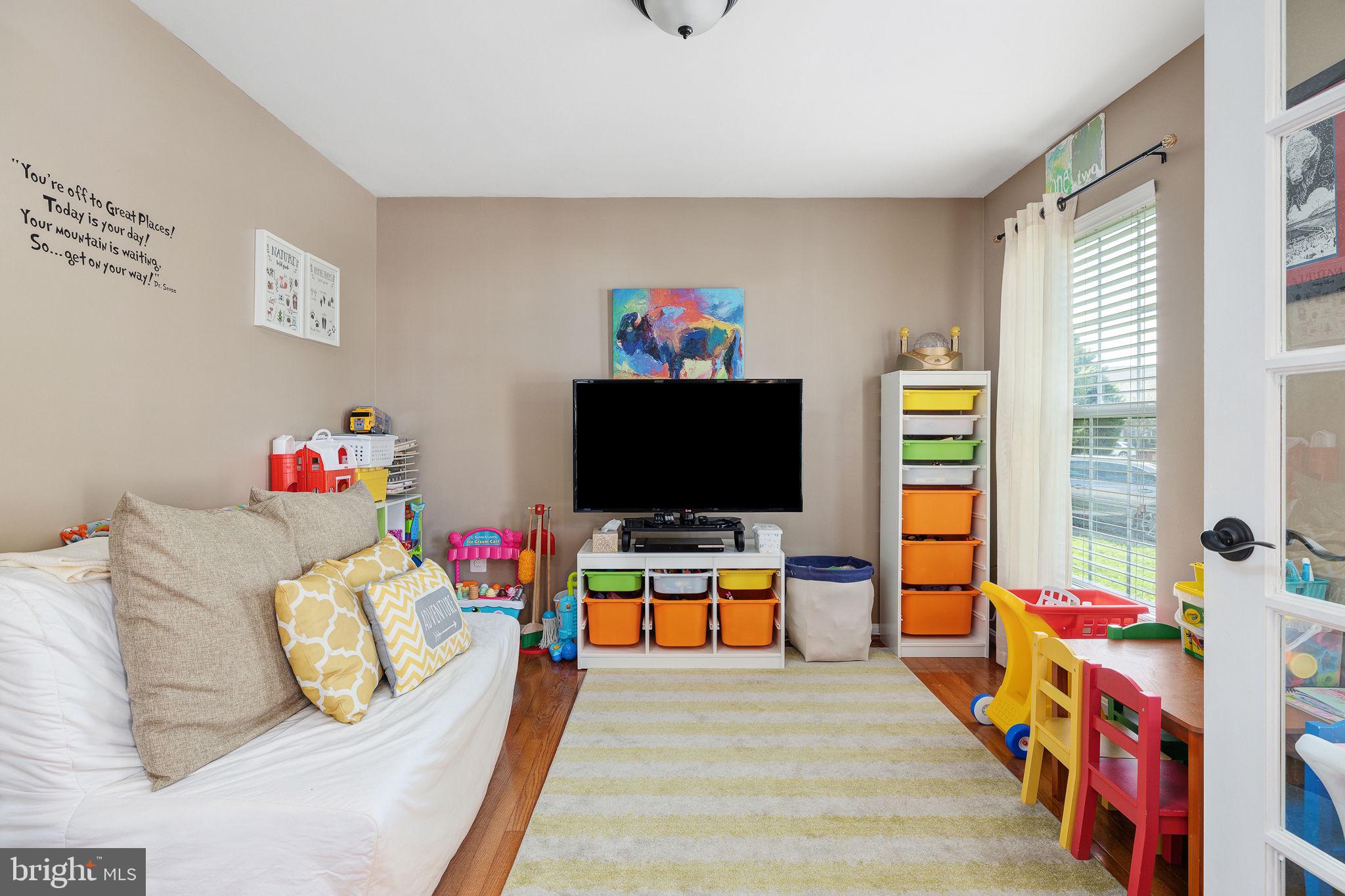 SALEM FIELDS - Residential