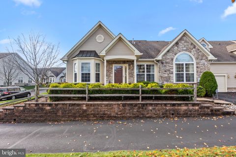 146 FAIRWAY DRIVE 134 WARMINSTER PA 18974