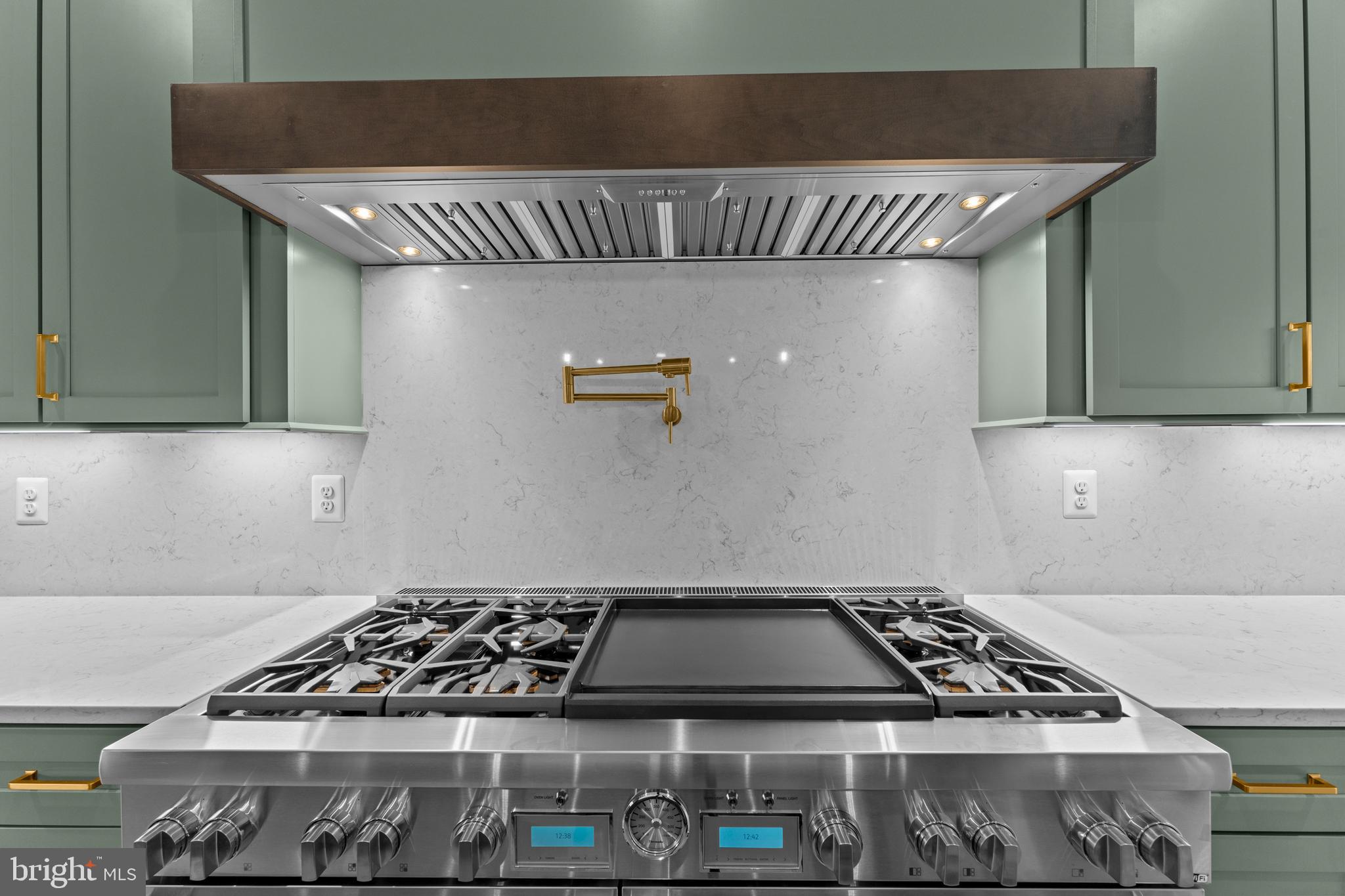 HILLCREST ESTATES - Residential