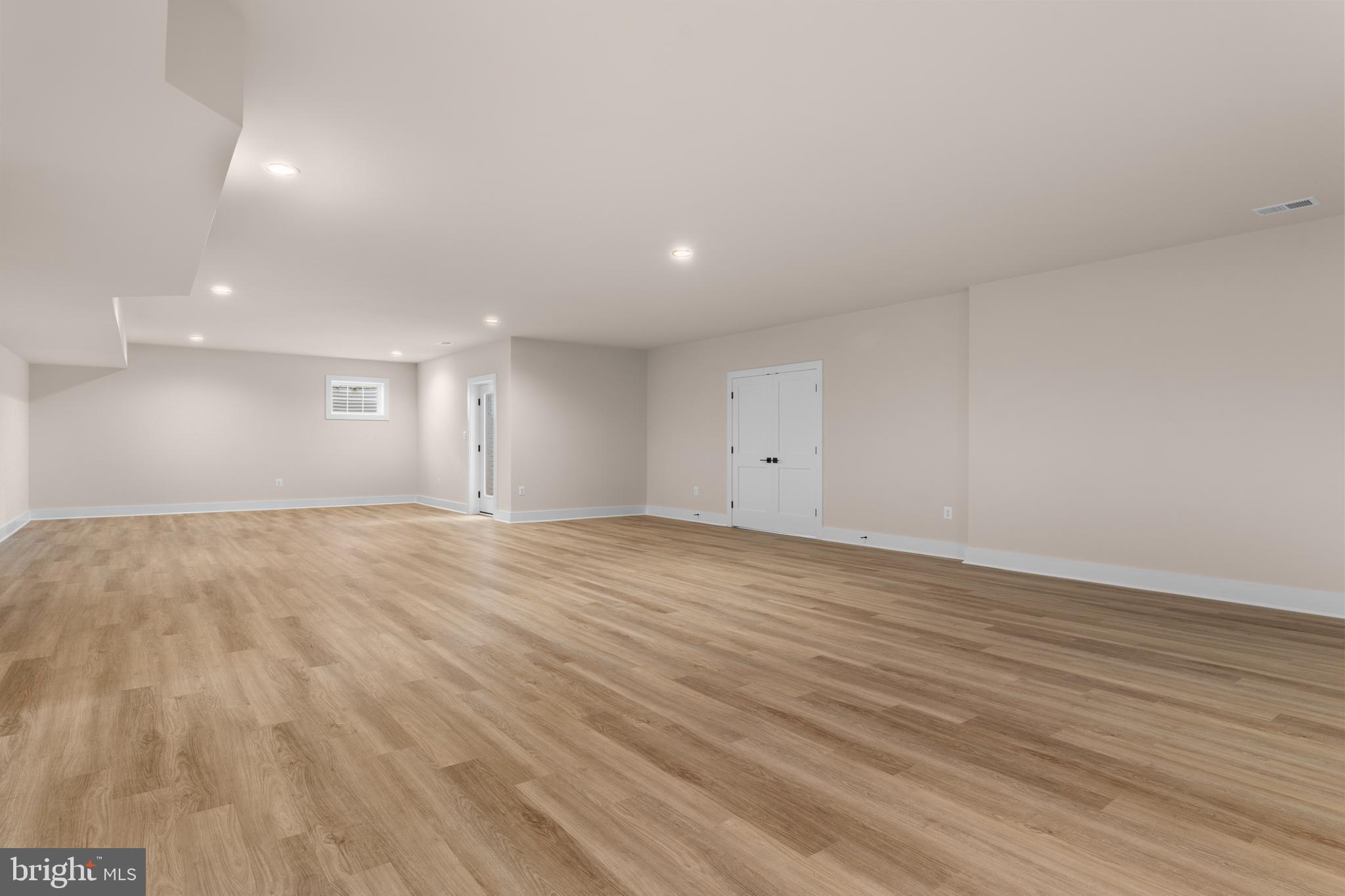 HILLCREST ESTATES - Residential