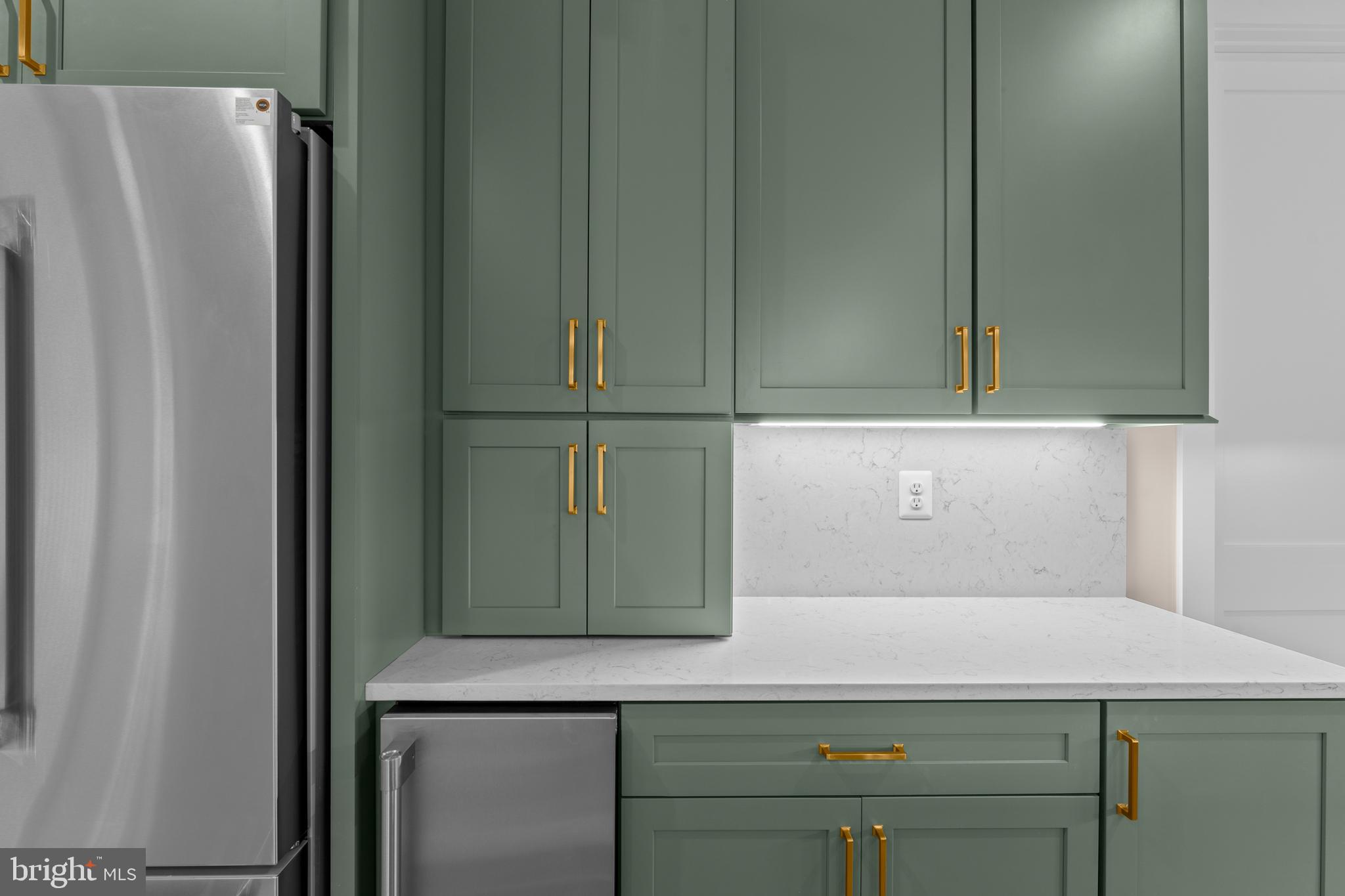 HILLCREST ESTATES - Residential