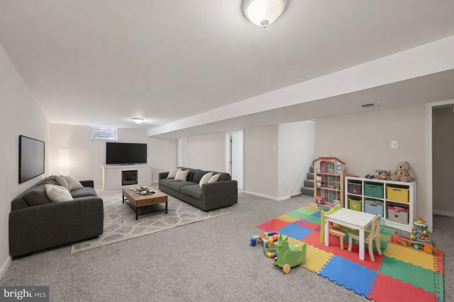 GREENVALE VILLAGE - Residential