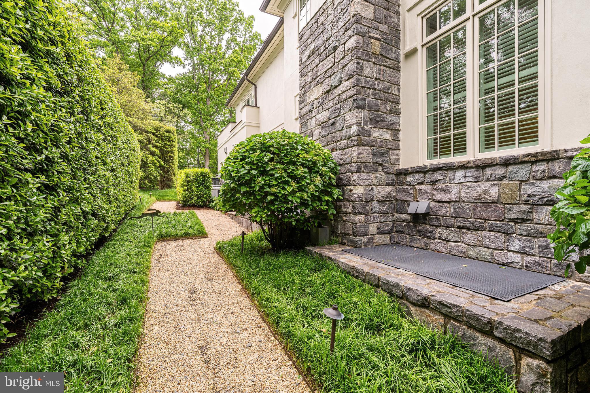 SHIRLEY WOODS - Residential
