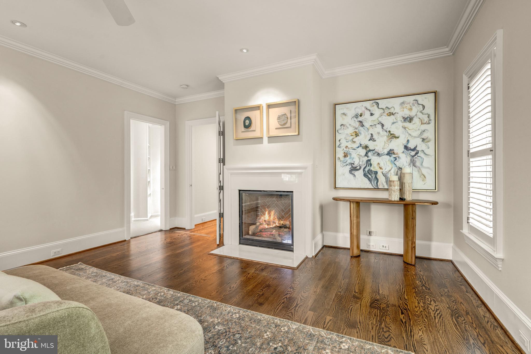 SHIRLEY WOODS - Residential