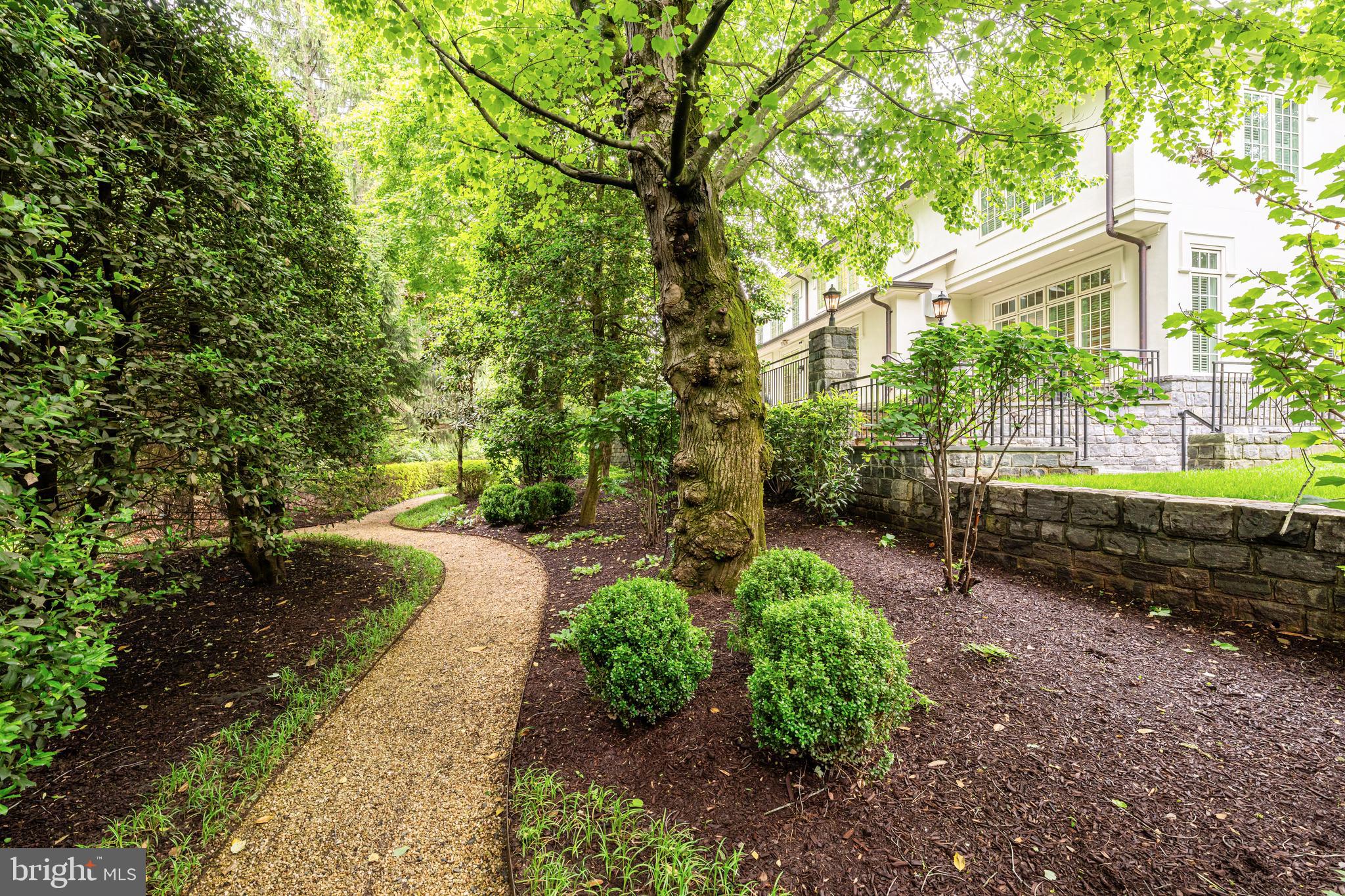 SHIRLEY WOODS - Residential