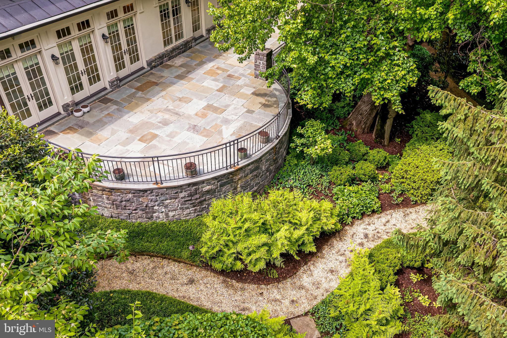 SHIRLEY WOODS - Residential