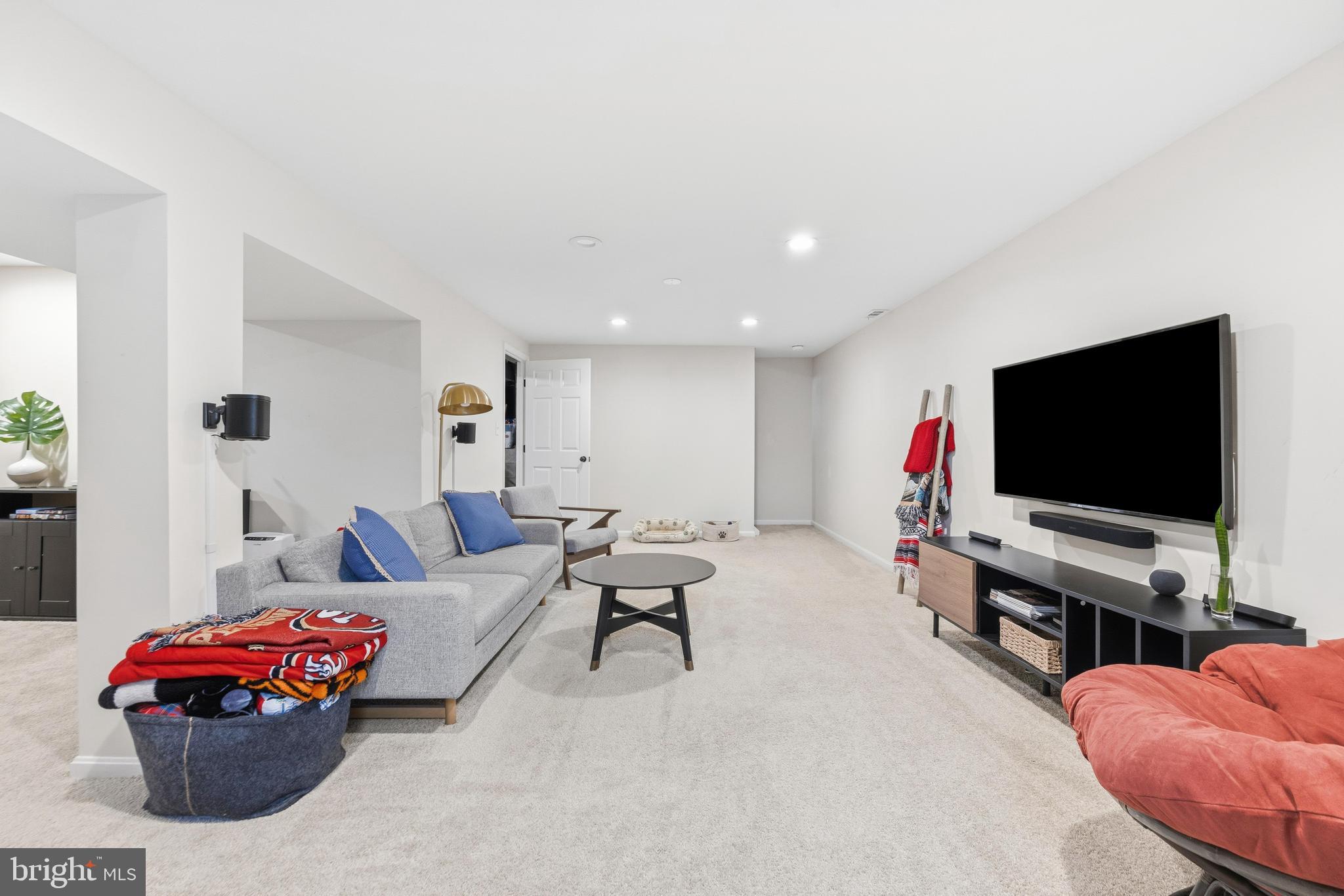 MIDDLETOWN FARMS - Residential