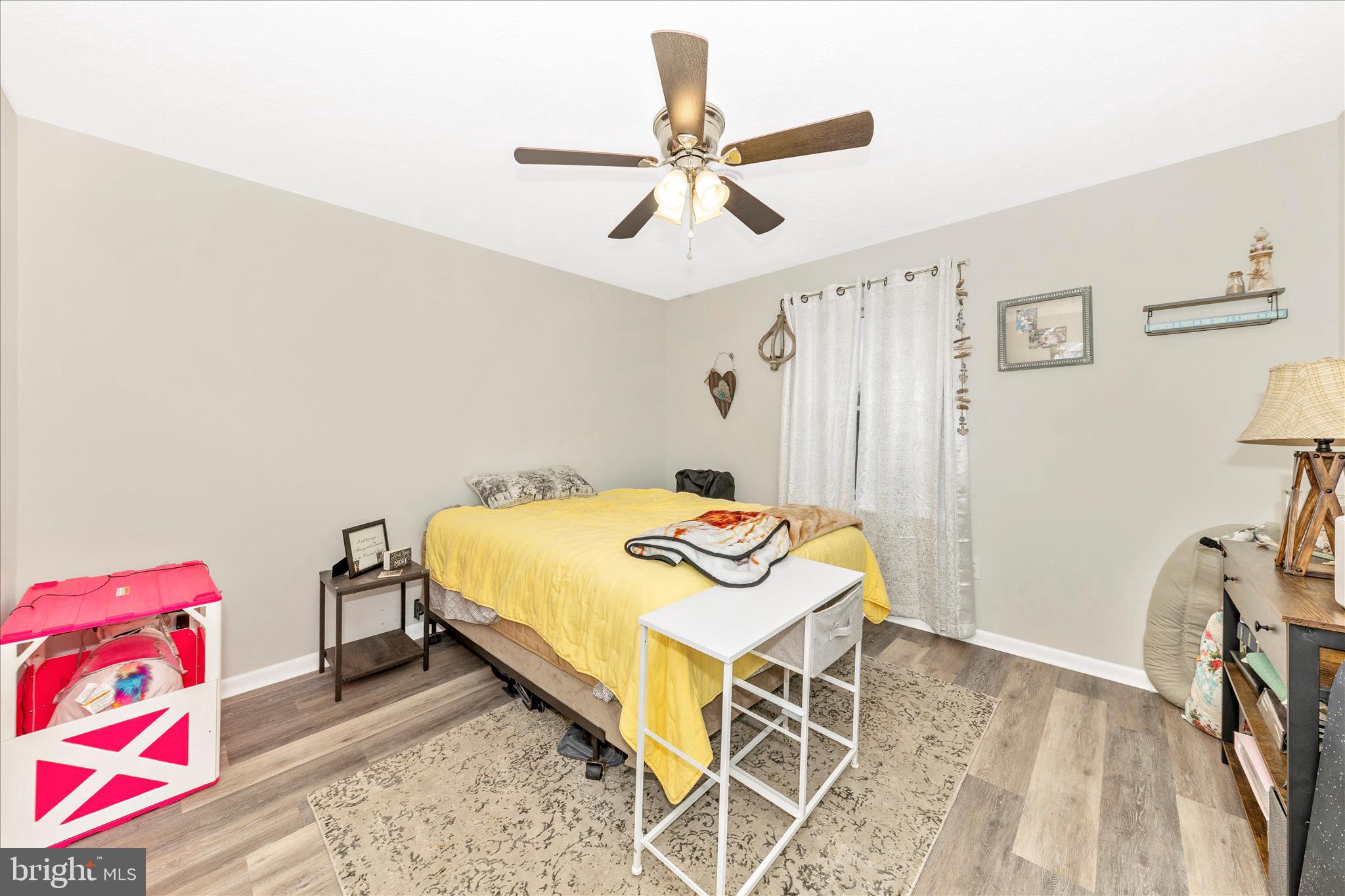 THE VILLAGE ESTATES - Residential