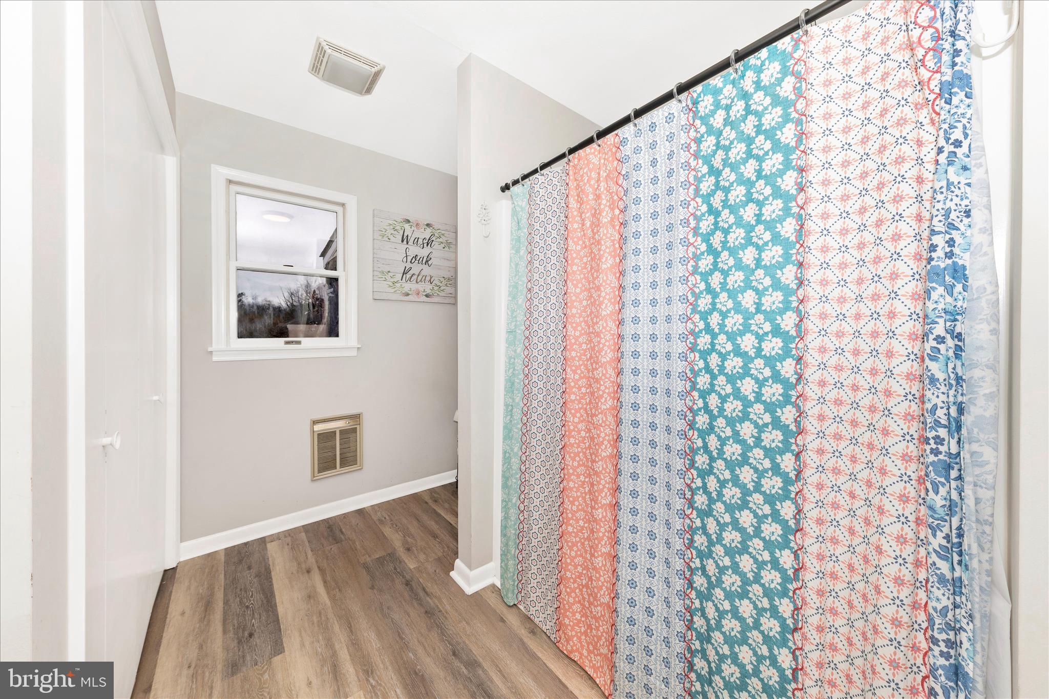 THE VILLAGE ESTATES - Residential