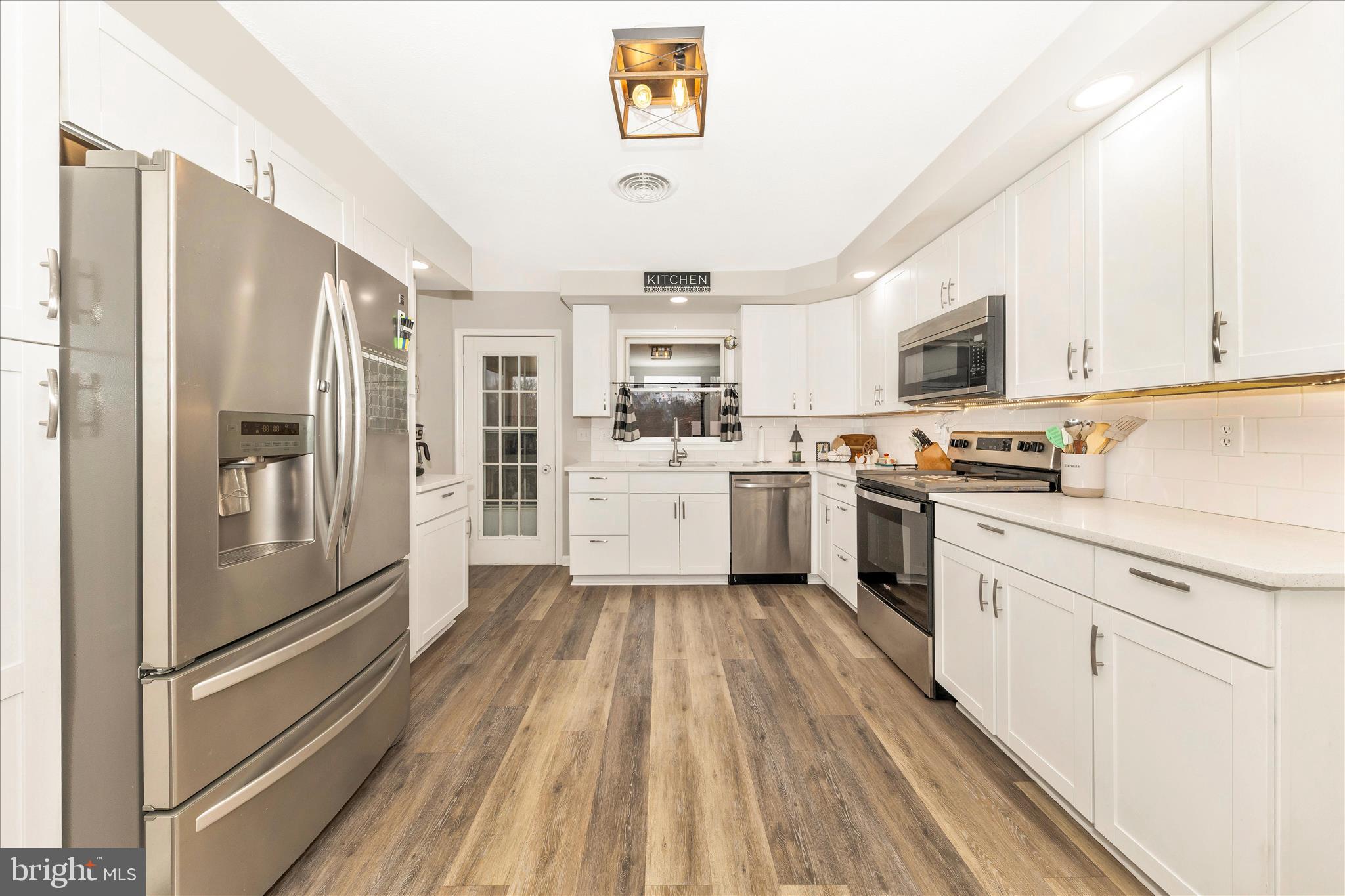 THE VILLAGE ESTATES - Residential