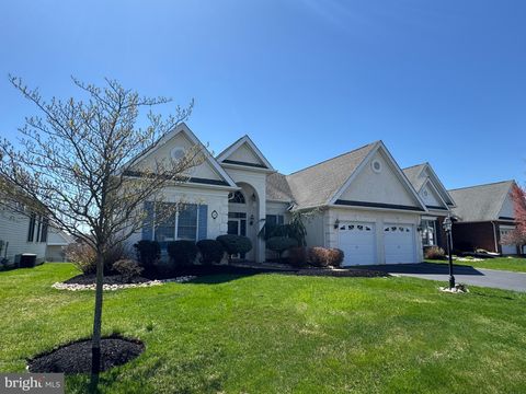 57 NATHANIEL RD HOLLAND PA 18966