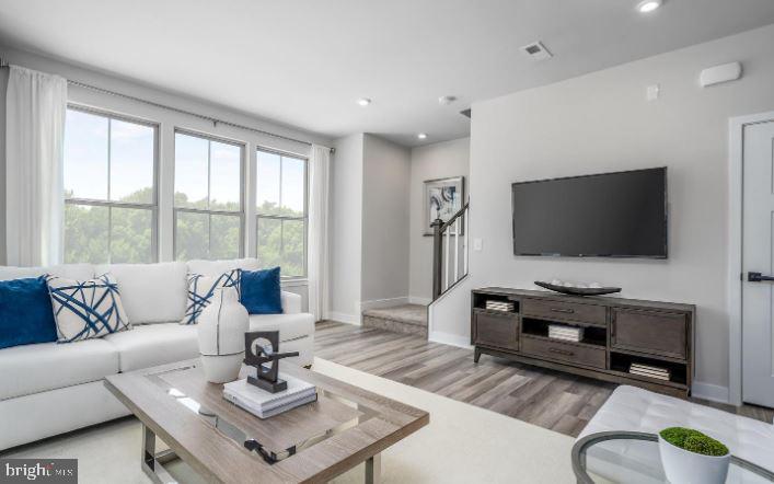 PARKSIDE - Residential