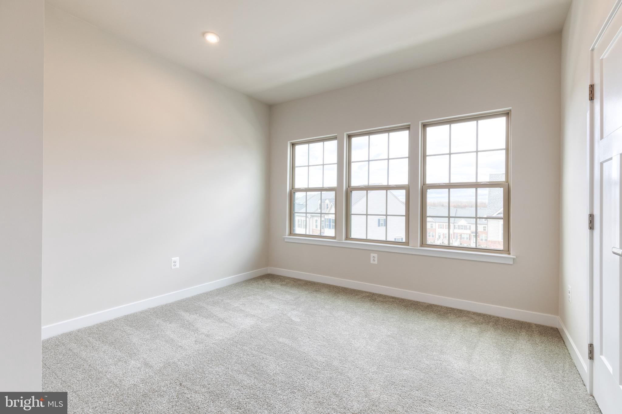 PARKSIDE - Residential