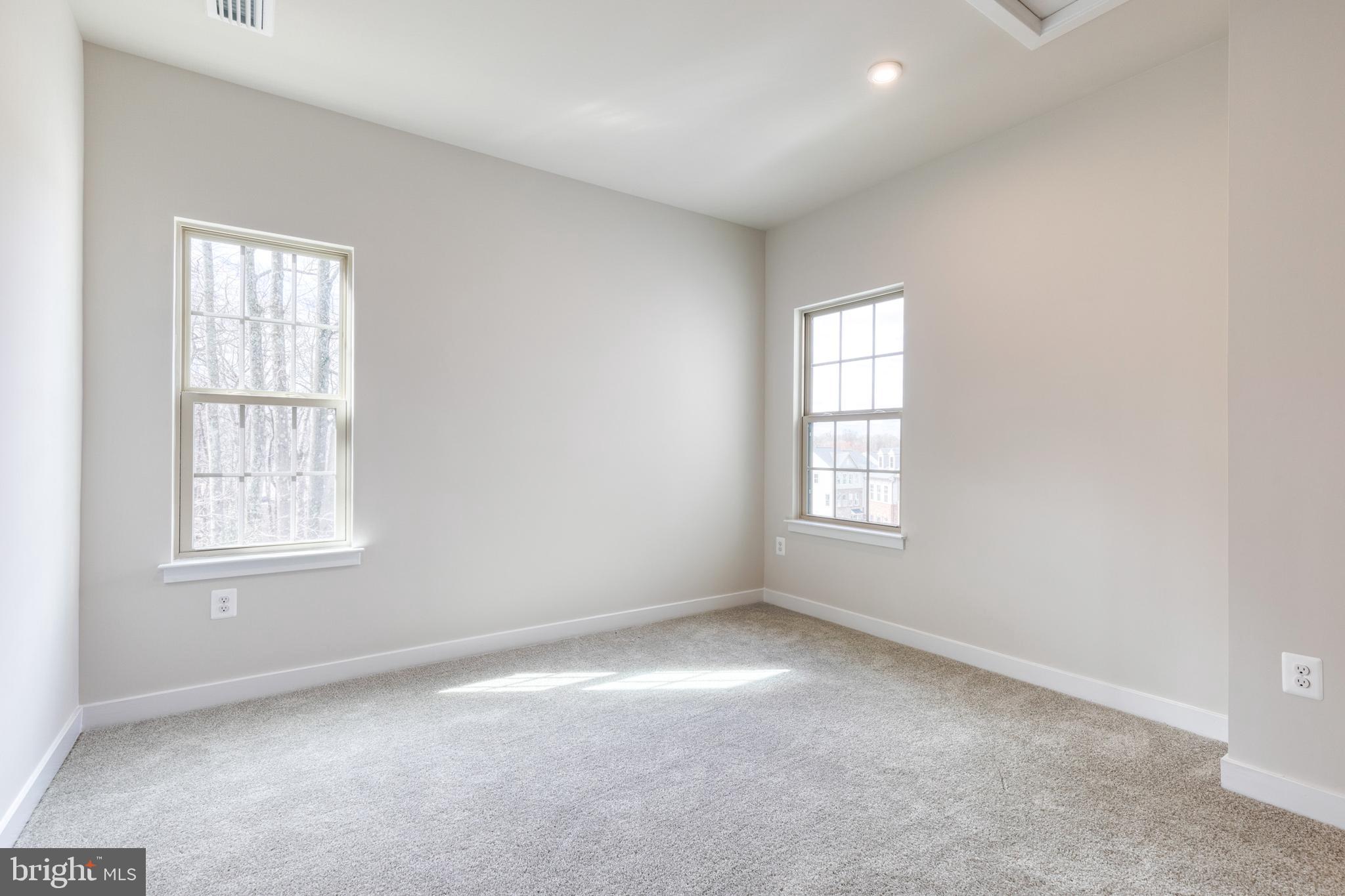 PARKSIDE - Residential