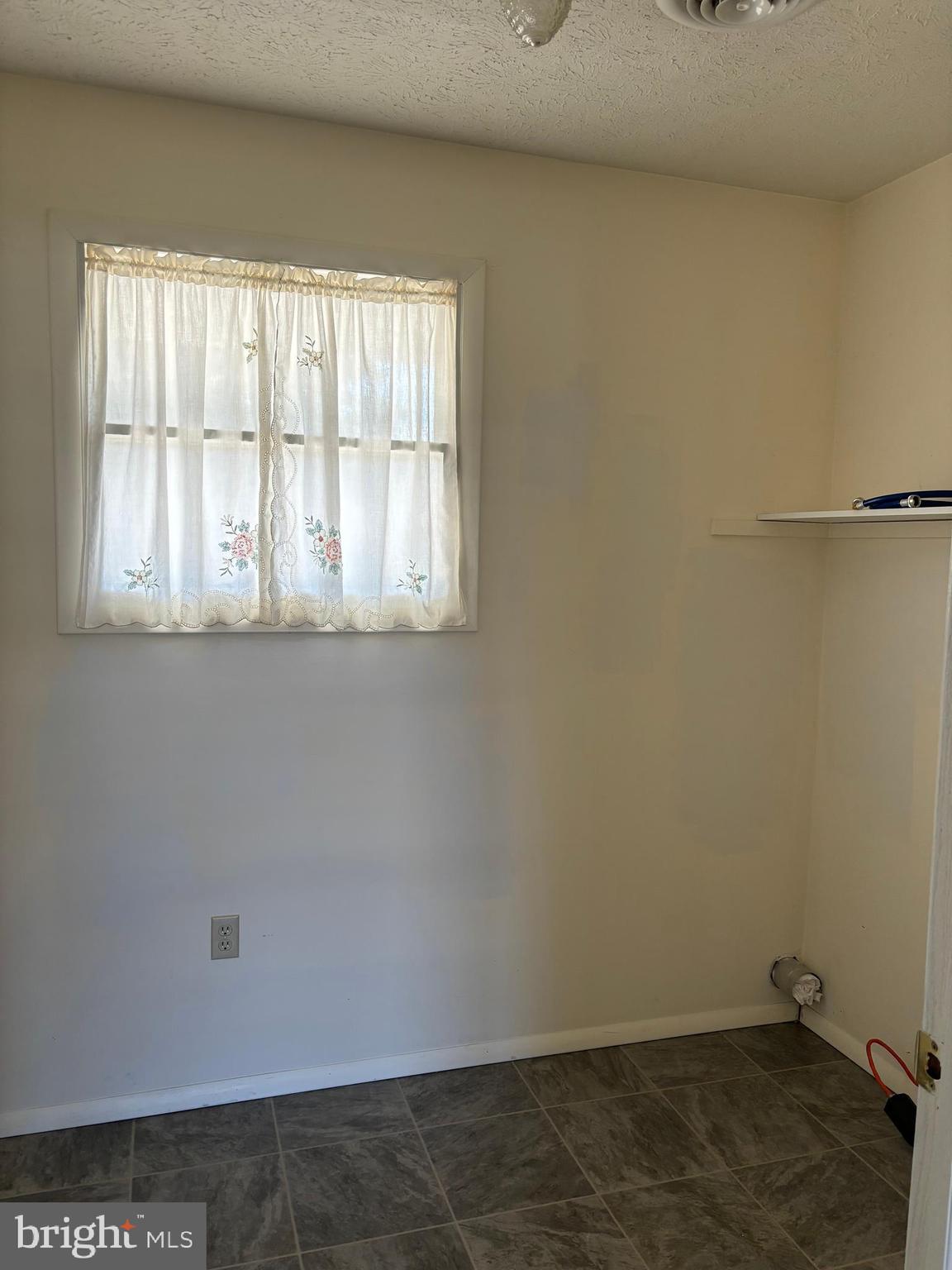 QUAIL VALLEY ESTATES - Residential