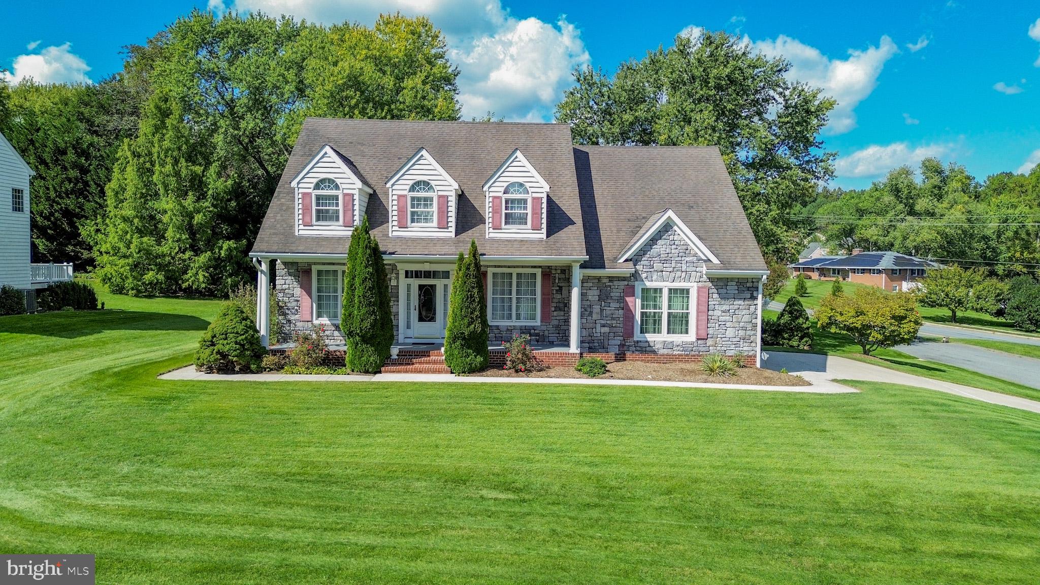 9713 FORGE VIEW ROAD