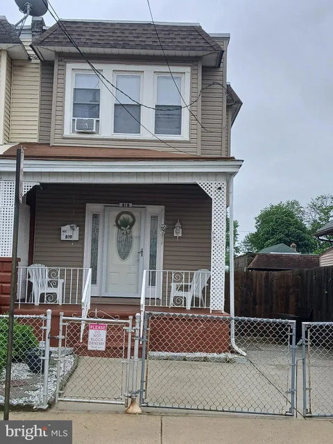 819 Lois Avenue, Camden, NJ MLS: NJCD2118506