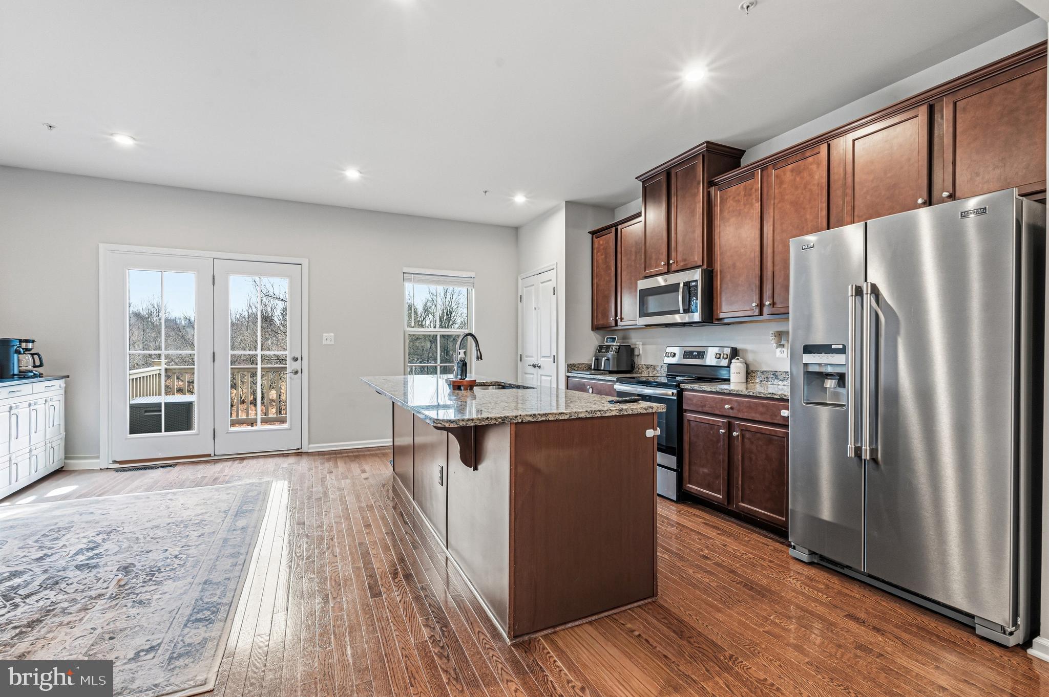 TOWNES AT BYNUM RUN - Residential