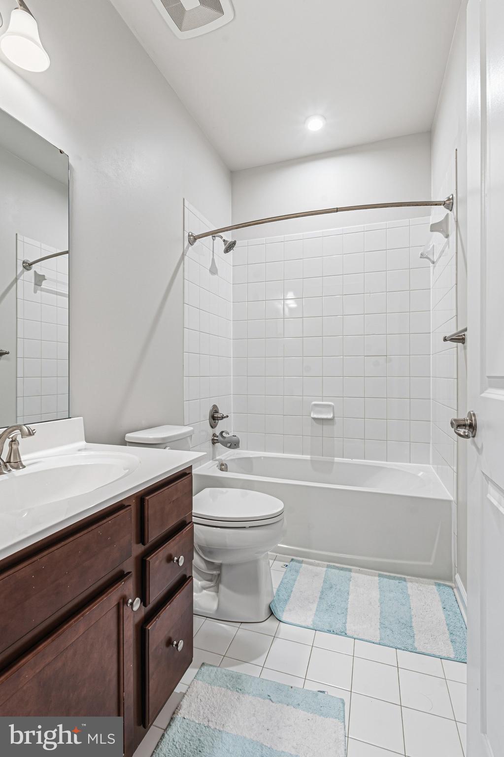 TOWNES AT BYNUM RUN - Residential