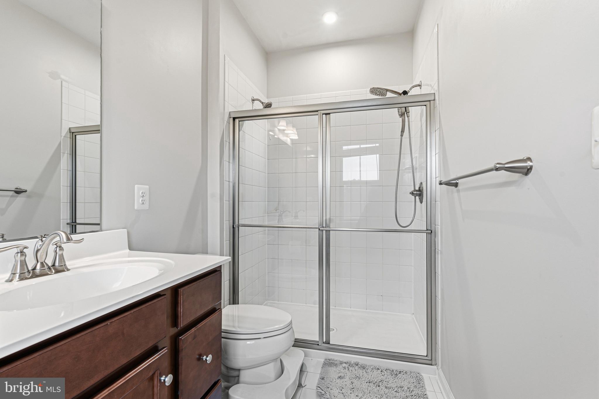 TOWNES AT BYNUM RUN - Residential