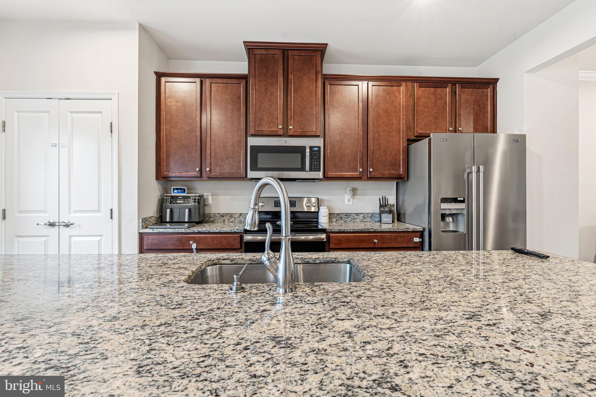 TOWNES AT BYNUM RUN - Residential